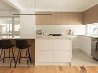 maison sur une maison dans une maison